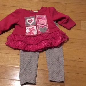 Girl’s Sweatshirt Outfit
